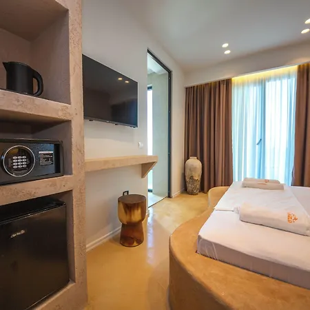 San Angelo Luxury & - Adults Only