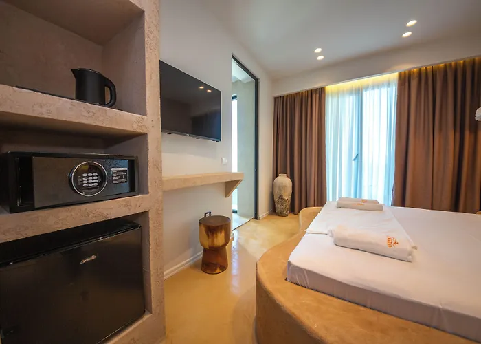 San Angelo Luxury & - Adults Only